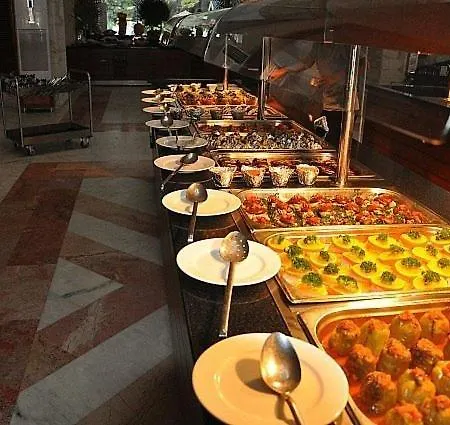 Mcs Oasis Club Hotel